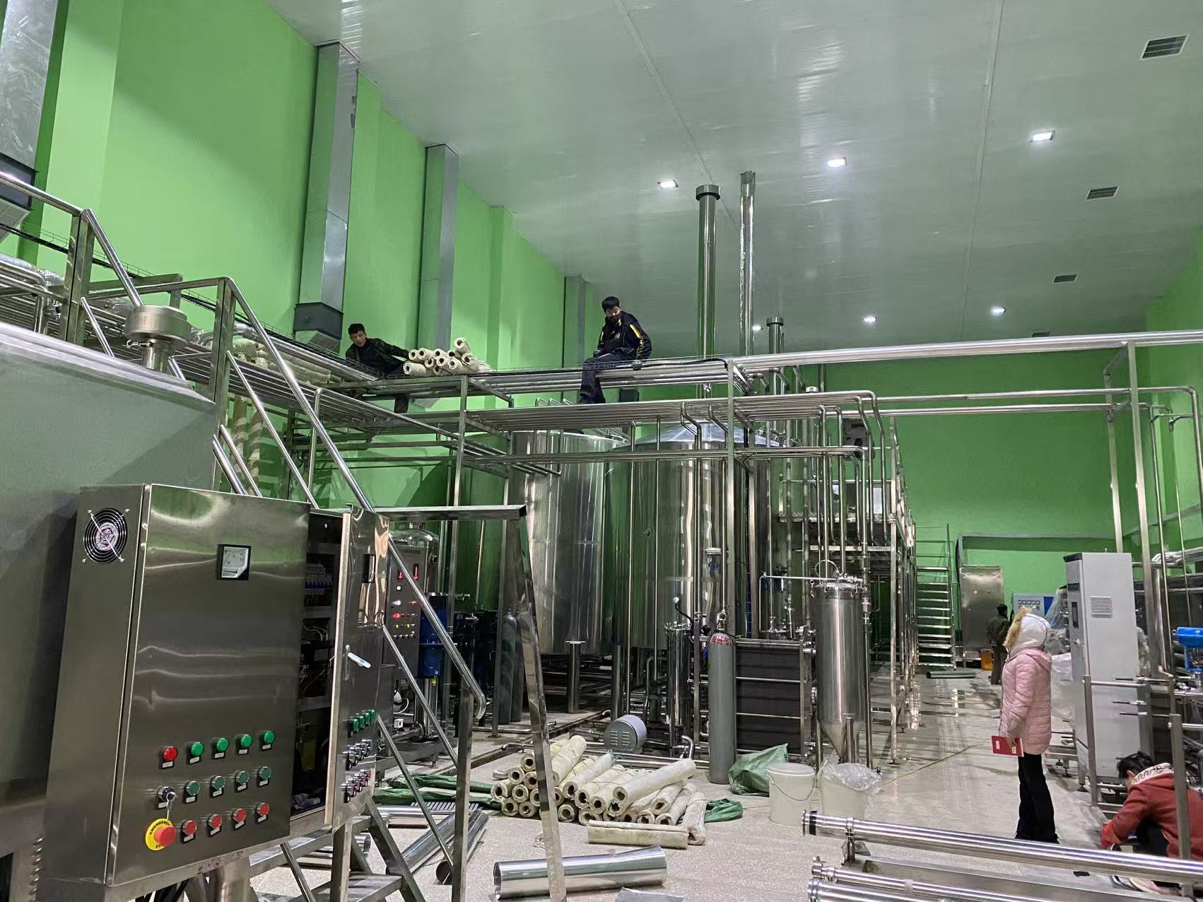 施秉精酿啤酒设备厂—精酿啤酒设备制造：传承工艺与创新科技的交融